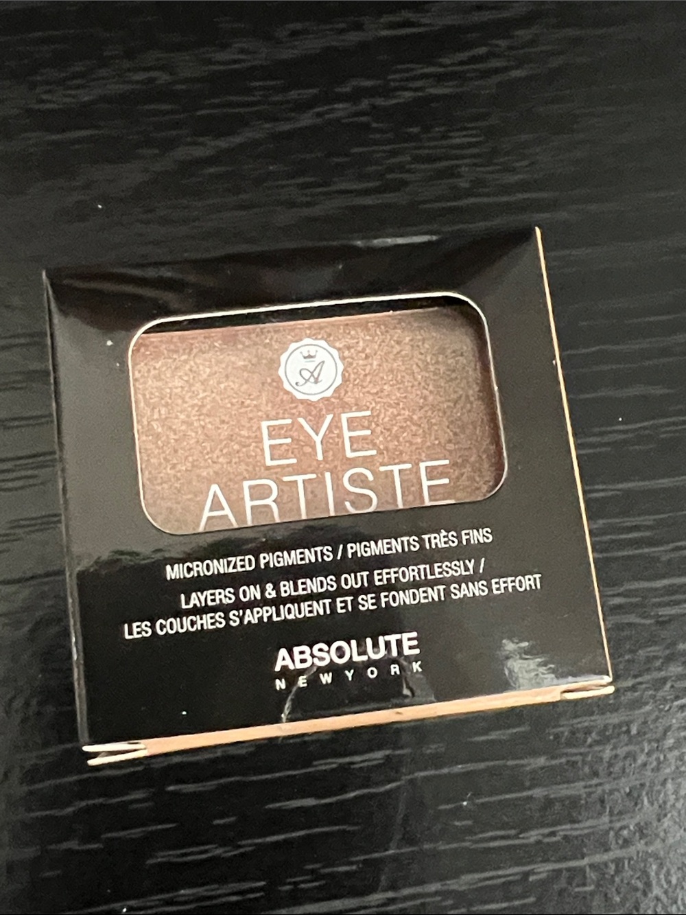 Absolute New York Eye Artiste Single Eyeshadow — Shimmery Brown